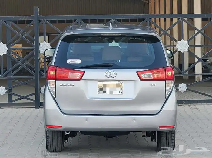 تويوتا انوفا 2016 4