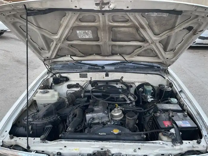 للبيع هايلكس 2001 15