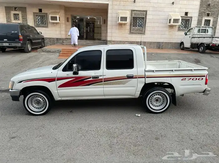 للبيع هايلكس 2001 6