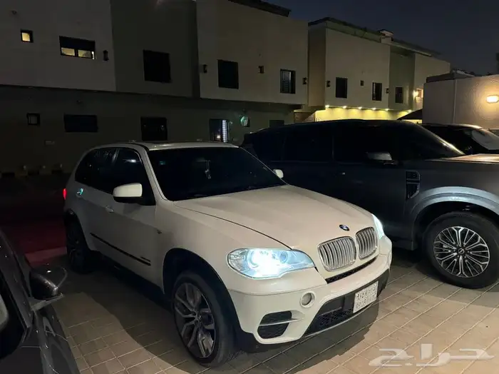 للبيع بي ام x5 2013 3