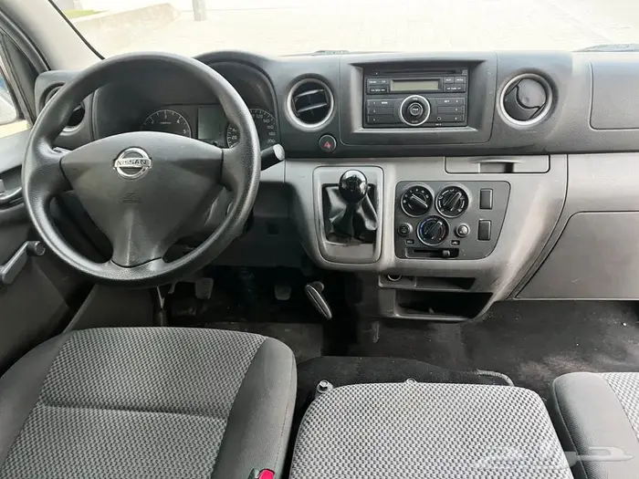 باص نيسان اورفان ممشى قليل نظيف جدا للبيع 15