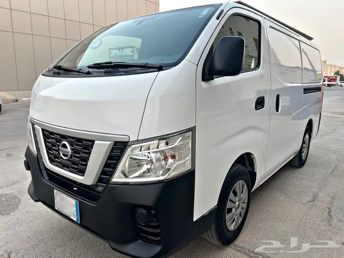 باص نيسان اورفان ممشى قليل نظيف جدا للبيع 1