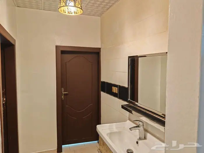 شقة للأيجار في الملز 4 غرف 2