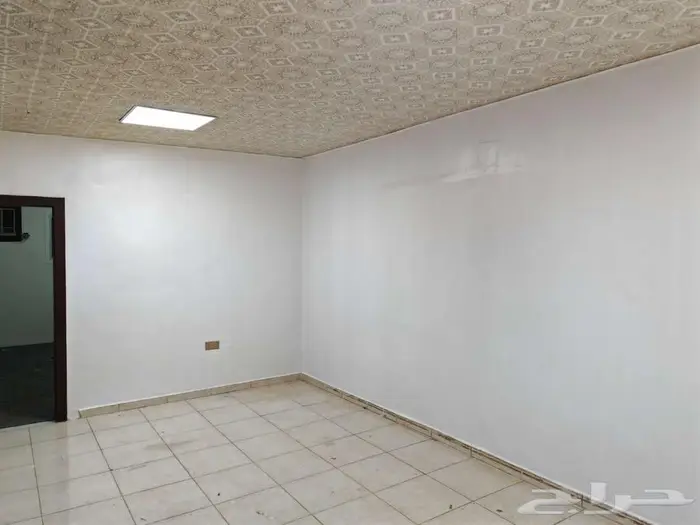 شقة للأيجار في الملز 4 غرف 1