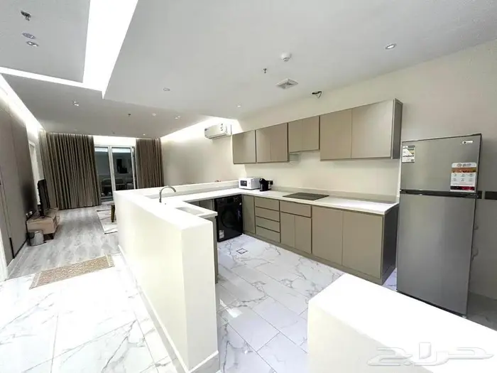 شقه للايجار حي الجسر 8