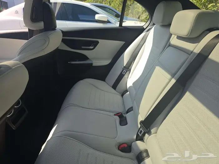 مرسيدس بنز C300 موديل 2022   للإستيراد   نظيفة جدا 10