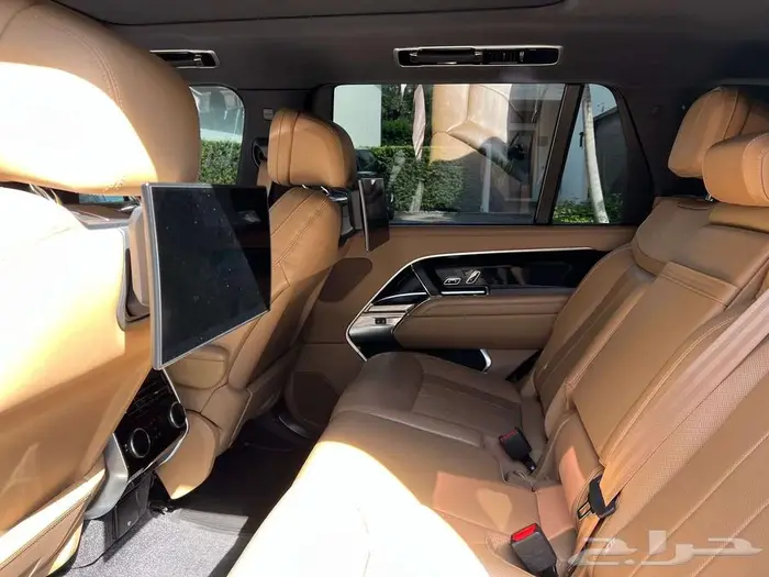 2023 Land Rover Range Rover SE LWB 7-Passenger 10