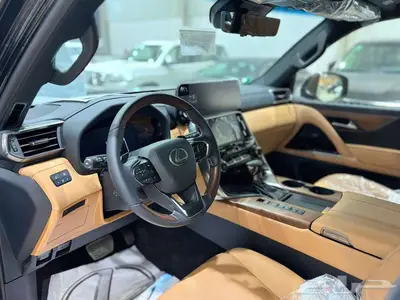 جيب لكزس LX600 BB ابيض الساير 2025 باقل الاسعار index