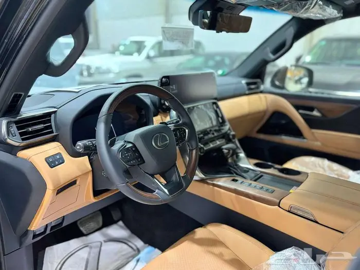 جيب لكزس LX600 BB ابيض الساير 2025 باقل الاسعار 4