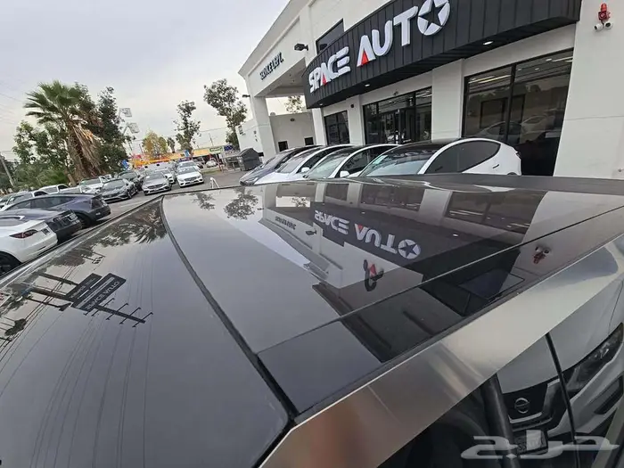 2024 Tesla Cybertruck Crew Cab Medium Bed 11