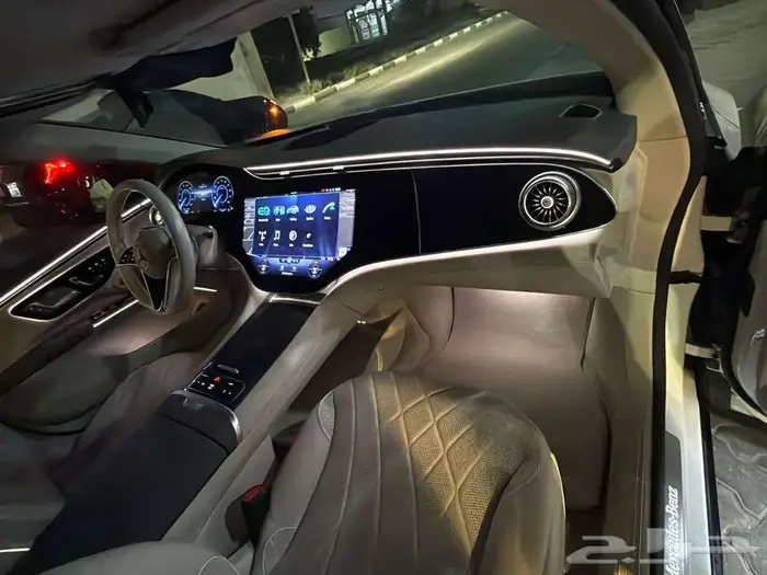 Mercedes EQS580 2022 1