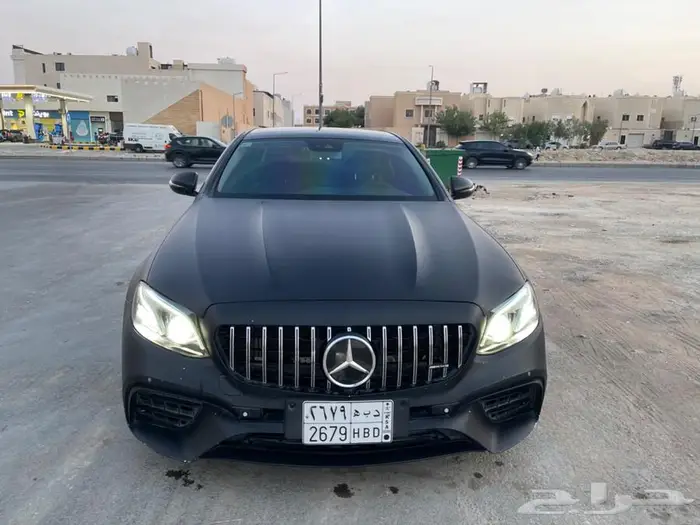 مرسيدس E400 موديل 2017 5