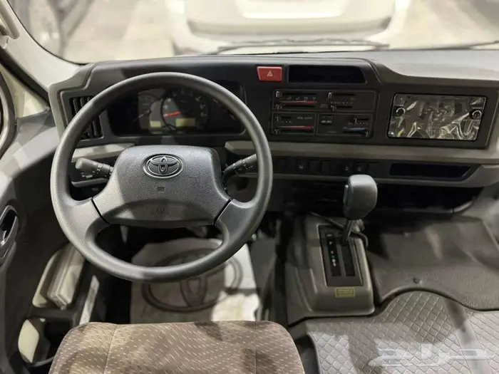 باص كوستر ديزل توماتيك 2025 بااقل الاسعار 5