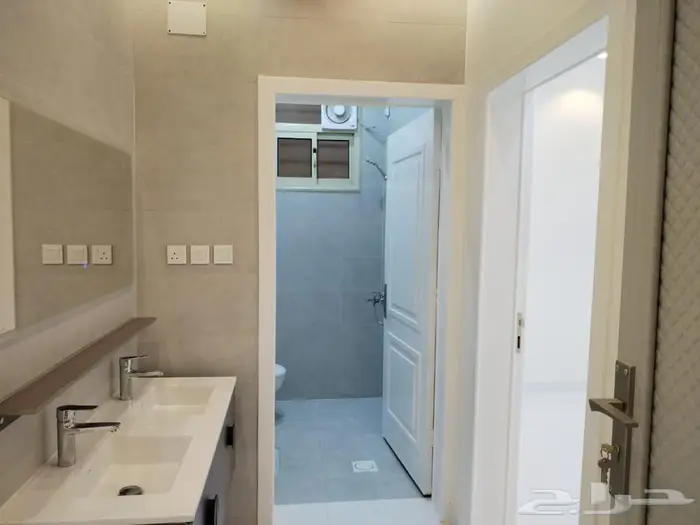 للبيع شقه في أبها حي البديع 5