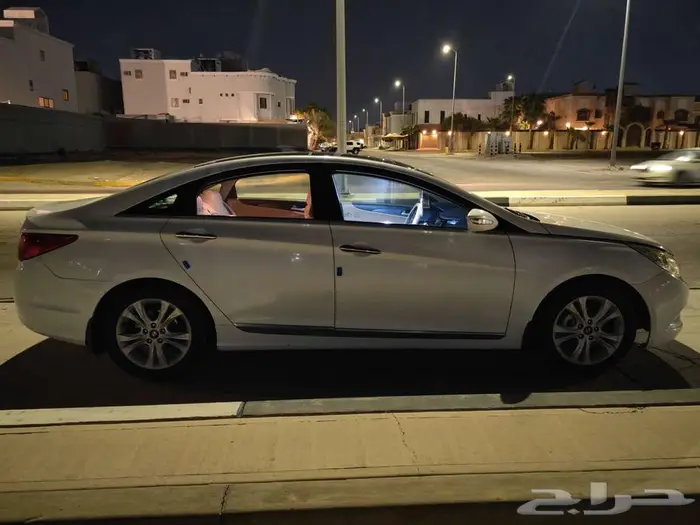 للبيع هونداي سوناتا موديل 2012 نص فل مستخدمة 3