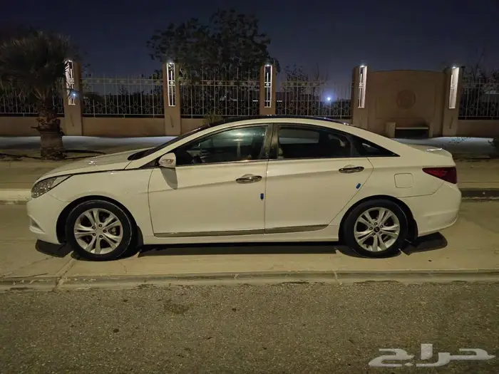 للبيع هونداي سوناتا موديل 2012 نص فل مستخدمة 10