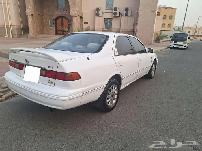 كامري 2000 7