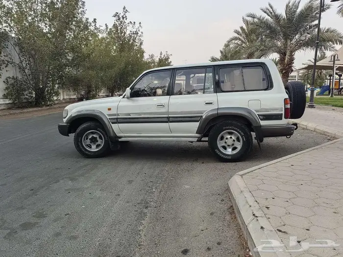 لاندكروزر 1996 VXR فل كامل 3
