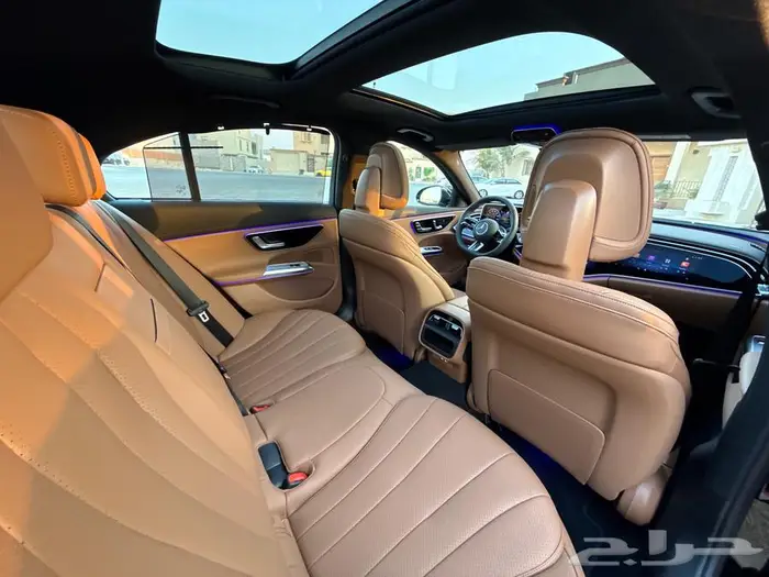 مرسيدس - E 200 - 2026 - اصفار - 3 شاشات - جديدة - ضمان 7