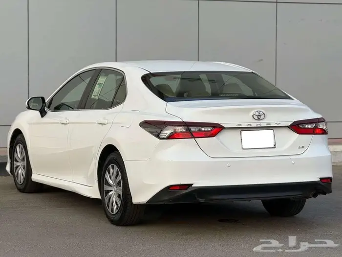 تويوتا كامري موديل 2022 سيارة نظيفة جدا كاش و اقساط 4
