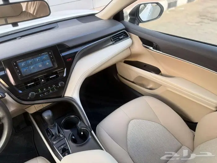 تويوتا كامري موديل 2022 سيارة نظيفة جدا كاش و اقساط 6