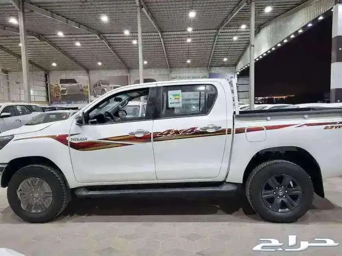 هايلوكس2025نص فل مفتاح بريمي توماتيك عرض خاص124الف 0