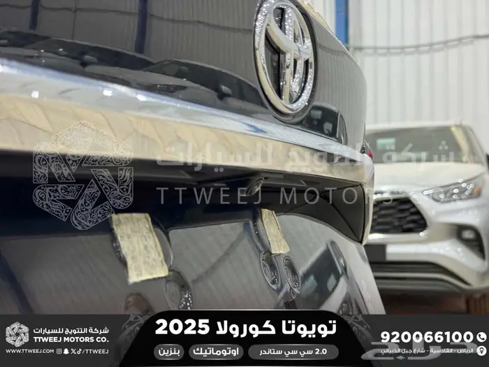 تويوتا كورولا 2.0 طيس اسود بنزين 2025 افضل العروض والأسعار 4