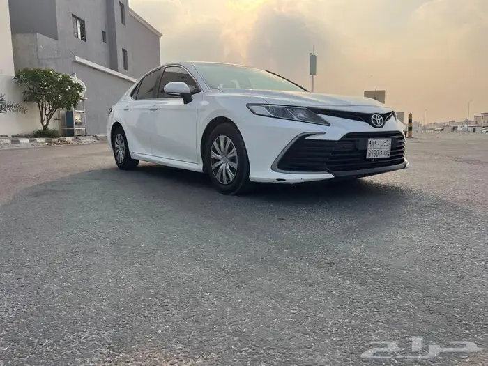 كامرى 2022 سعودي ماشيه 97 الف 0