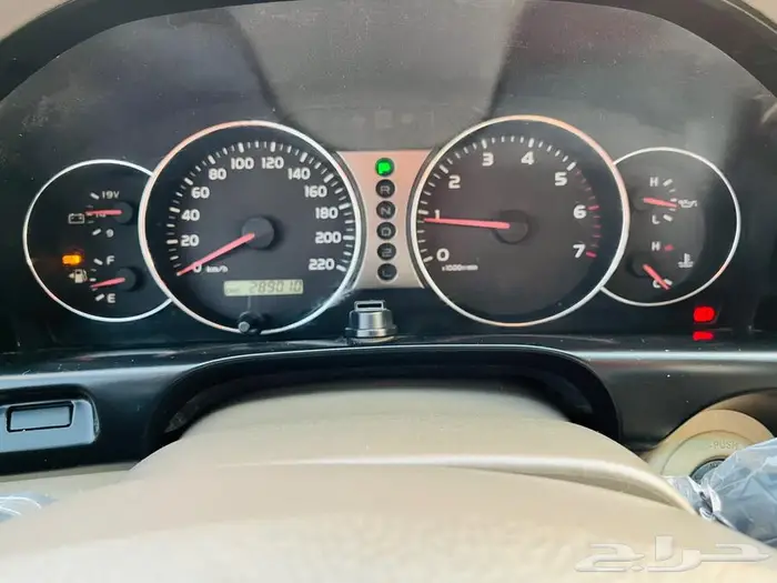 تويوتا لاندكروزر 2006 GXR 12