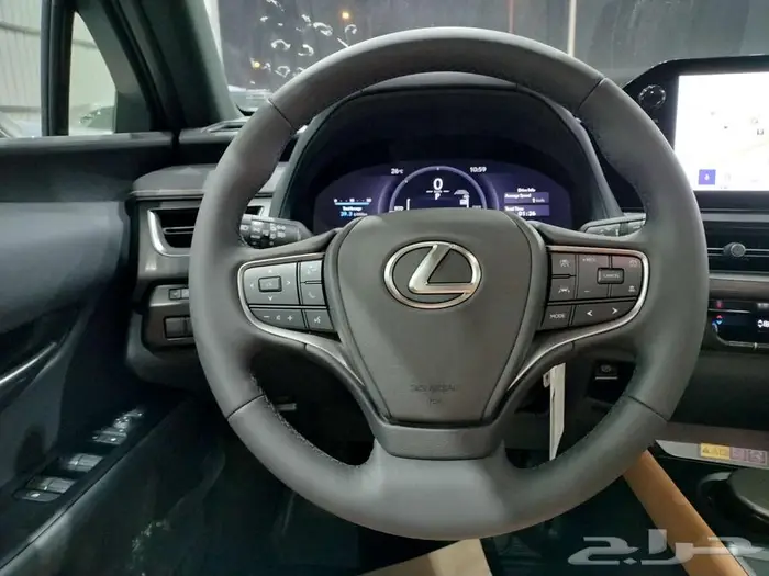لكزس UX 300 H فل كامل هايبرد 2025 - خليجي - عرض نهايه العام 23