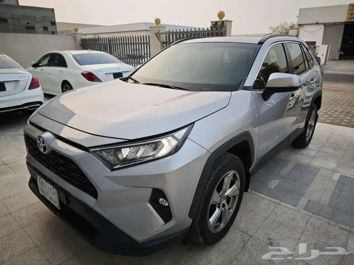 تويوتا راف فور 2019 بحاله الجديد جميع الصيانات بالوكالة 16