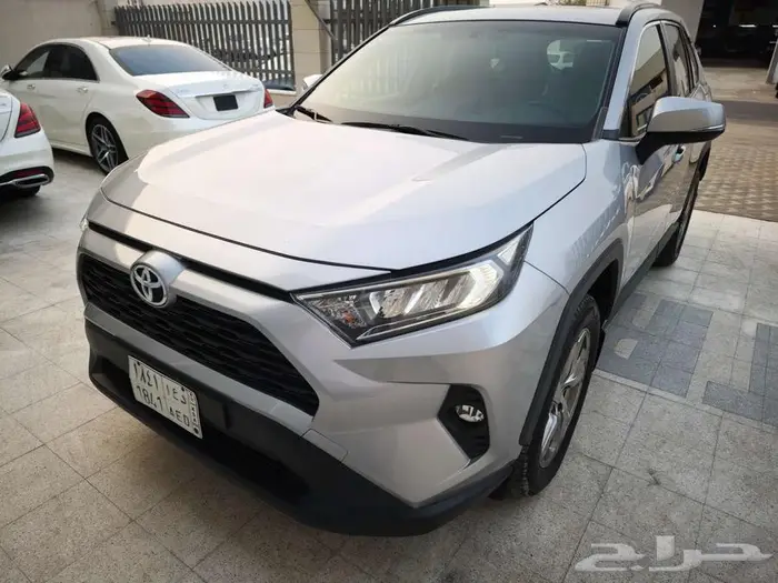 تويوتا راف فور 2019 بحاله الجديد جميع الصيانات بالوكالة 12