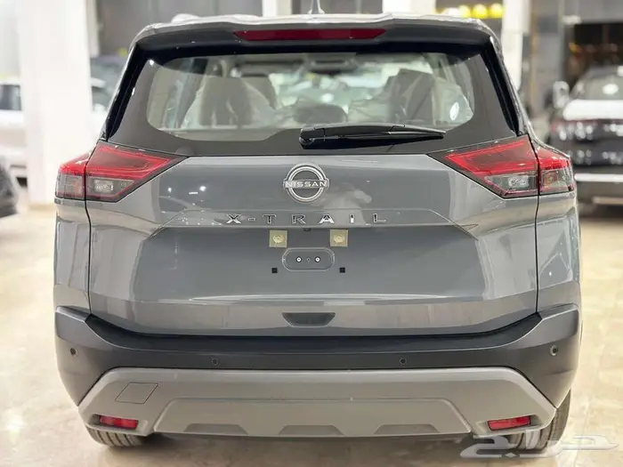 نيسان اكستريل 7 راكب ستاندر بدون دبل اللون الجديد- 2025 4