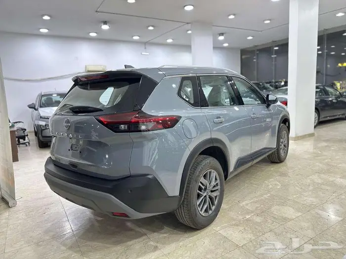 نيسان اكستريل 7 راكب ستاندر بدون دبل اللون الجديد- 2025 2