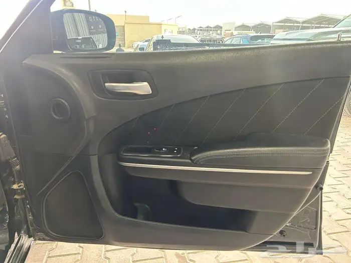 دودج تشارجر 2020 19