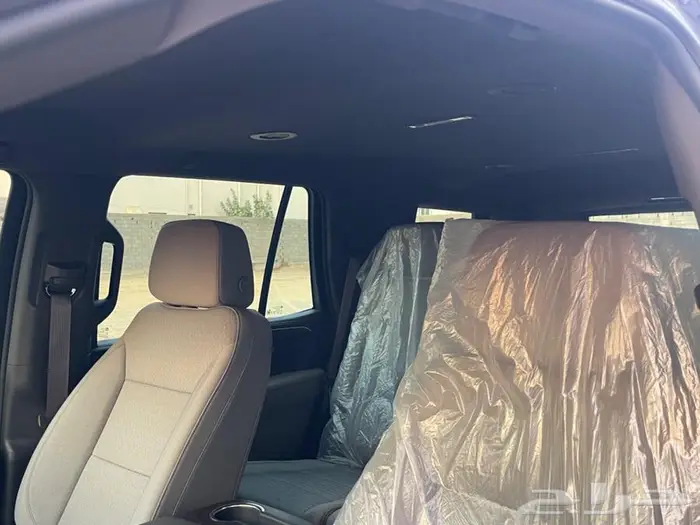 يوكن 2024 طويل ملكي 6