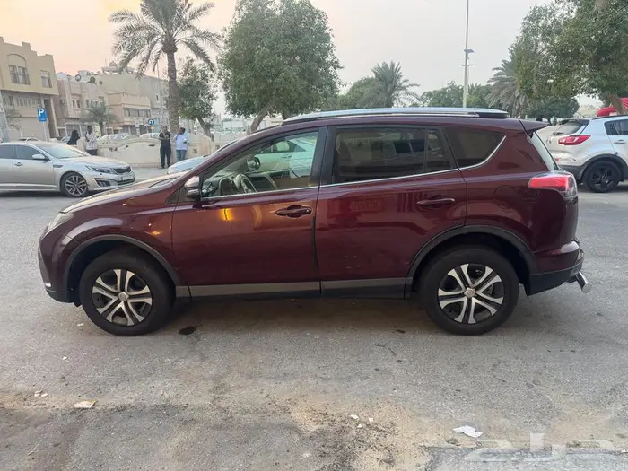 Toyota RAV 4 single owner 4x4 mid option for sale 9