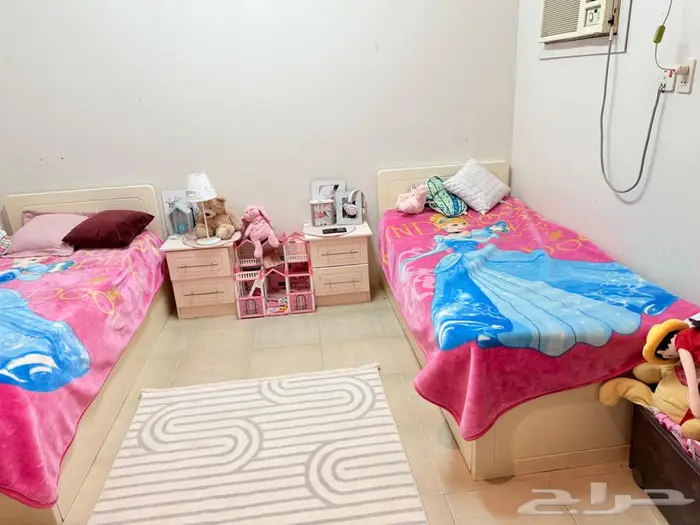 غرفة نوم مكونة من 8 قطع 3