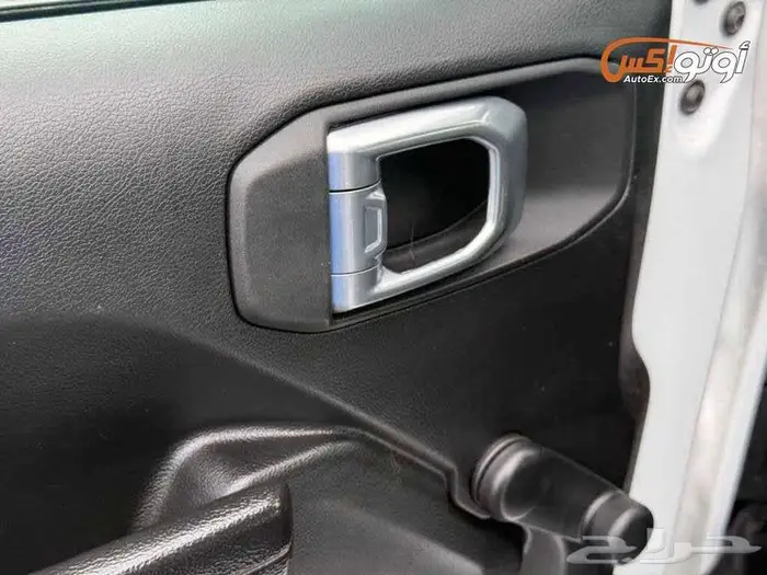 2022 جيب رانجلر سبورت 10