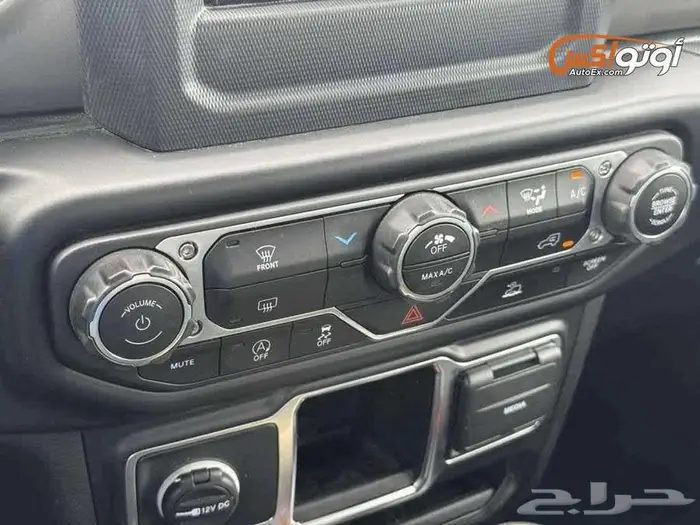 2022 جيب رانجلر سبورت 17