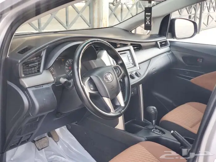 تويوتا انوفا 2016 13