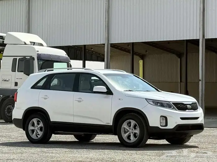 كيا سورنتو 2015 8