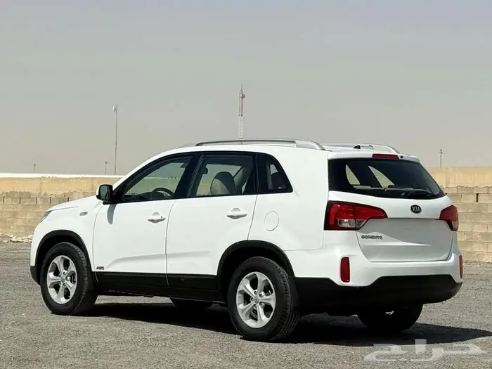 كيا سورنتو 2015 4