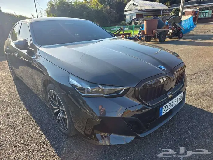 بي ام الفئة الخامسة 520 - BMW520I 2024 4