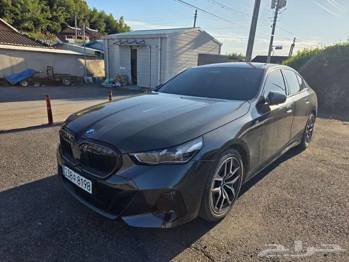 بي ام الفئة الخامسة 520 - BMW520I 2024 0