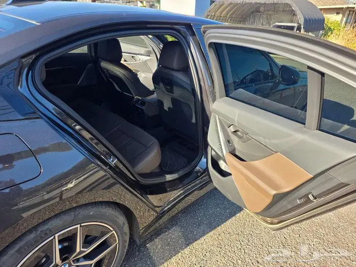 بي ام الفئة الخامسة 520 - BMW520I 2024 8