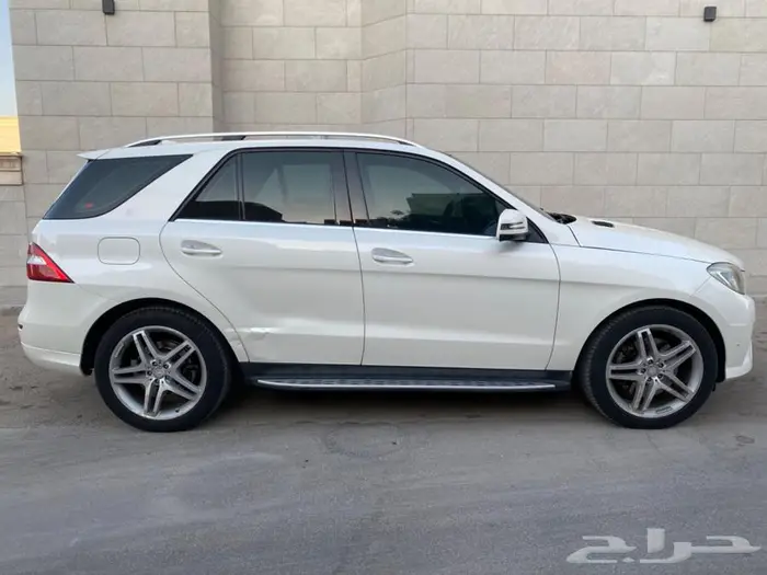 للبيع مرسيدس ام ال فل الفل نظيف 4