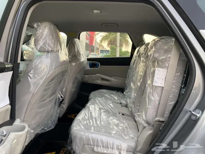 فرصة العمر لإمتلاك سيارة كيا سورنتو 2025 هايبرد عروض مميزة 6