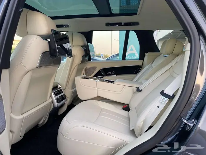 رينج روفر اوتوبيوقرافي2025 ضمان الناغي صيانة مجانية 60 الف 5