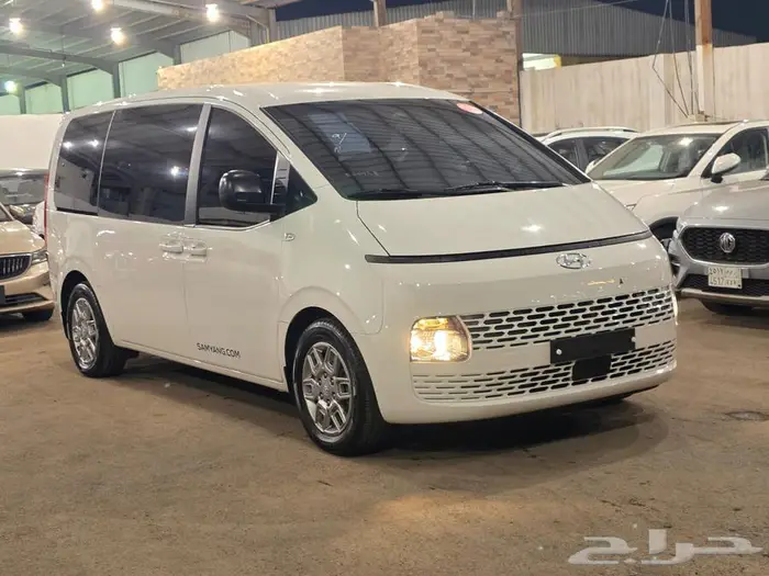 للبيع ستاريا 2022 ديزل (( تم البيع )) . 2